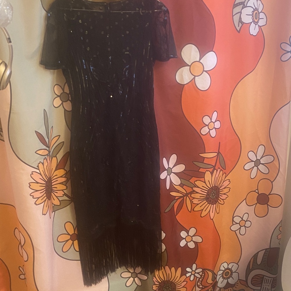 YESSA 1920s Flapper Fringe Short-Sleeve Sequin Dress - Picture 11 of 14